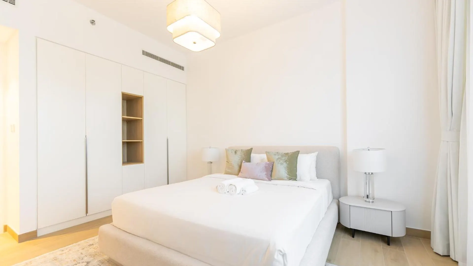 Apartment Veluxa - Mediterranean 1Bed With A View! Dubai United Arab Emirates