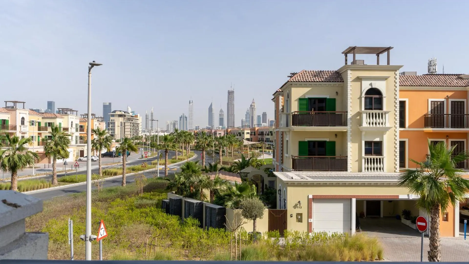Veluxa - Mediterranean 1Bed With A View! Dubai Apartment