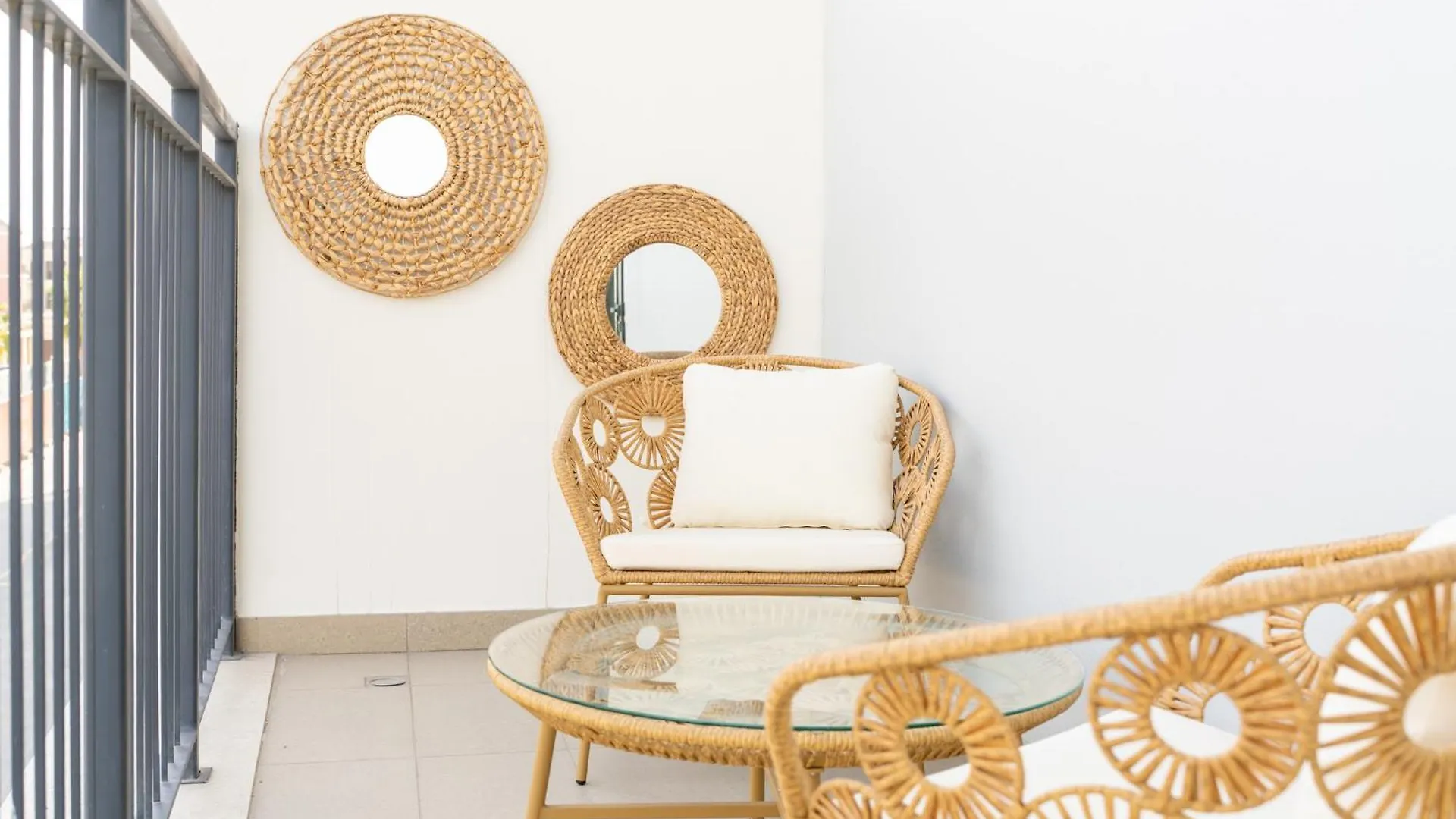 Apartment Veluxa - Mediterranean 1Bed With A View! Dubai United Arab Emirates