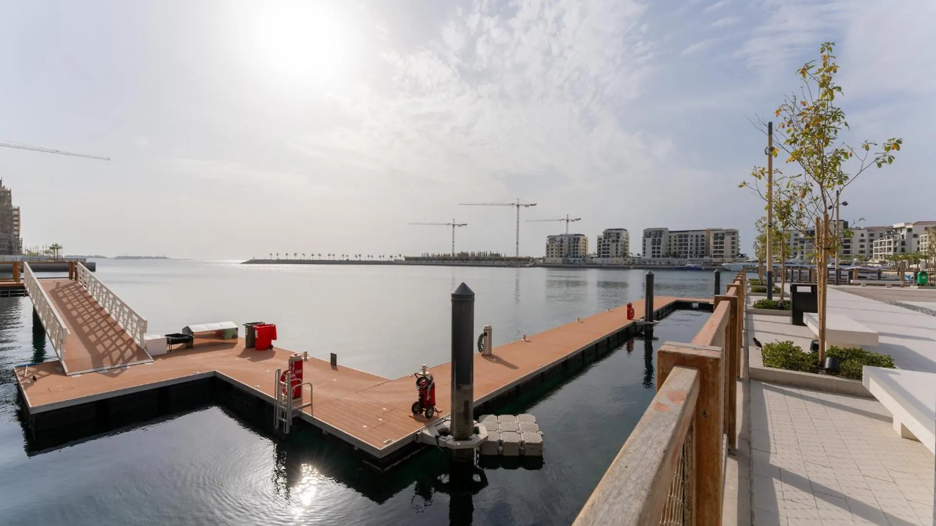 Veluxa - Mediterranean 1Bed With A View! Dubai Apartment