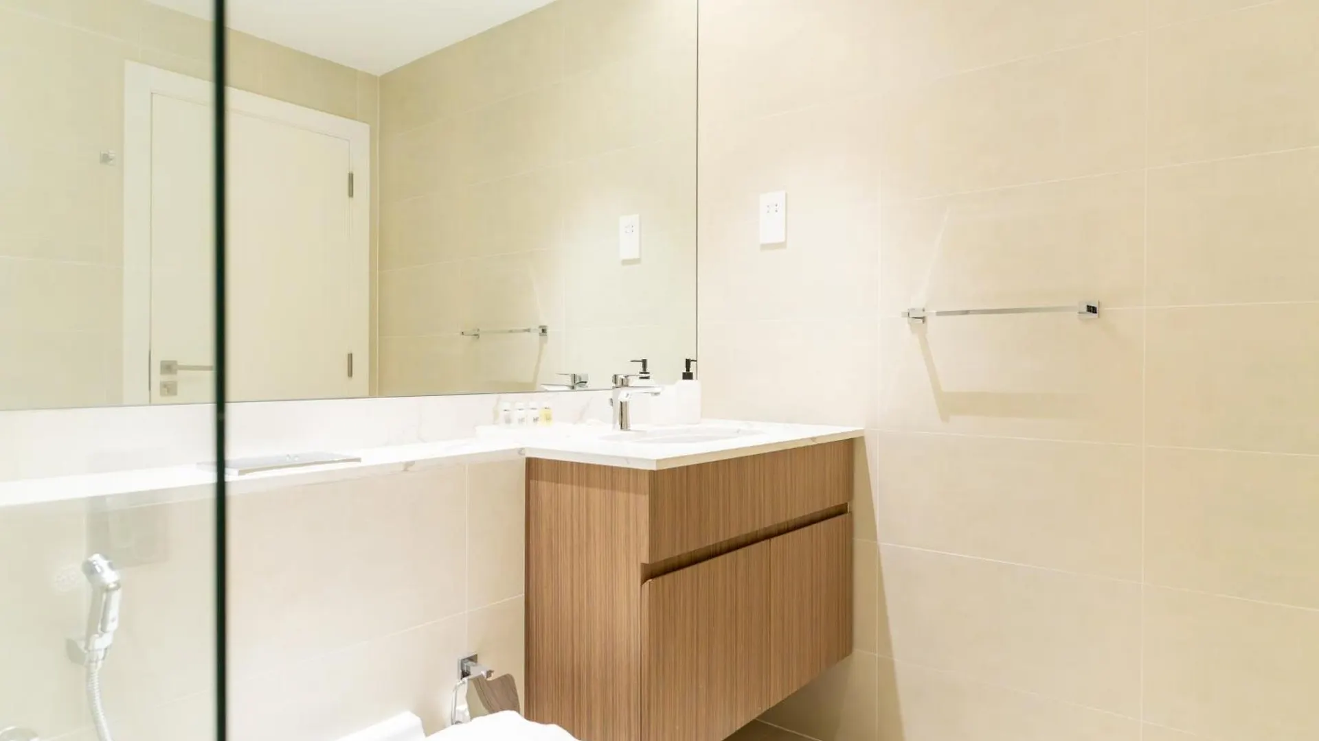 Apartamento Veluxa - Mediterranean 1Bed With A View! Dubái